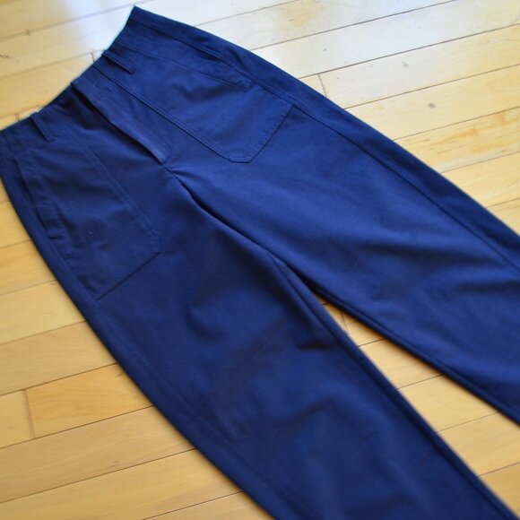 Athleta - Skyline High Rise Barrel Leg Pant Navy Blue Size 8 - Picture 5 of 14